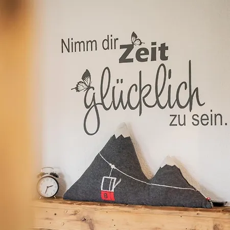 Haus Sonnleitner شقة